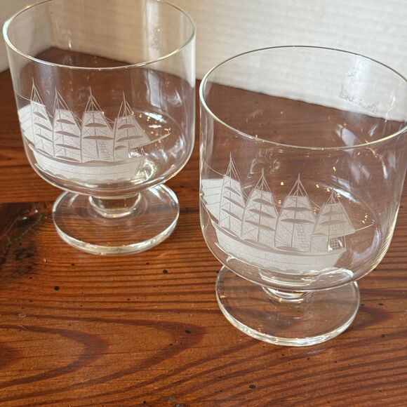 2 Toscany Romania Clipper Ship Etched Crystal Barrel Footed Whiskey Glasses - Picture 5 of 9